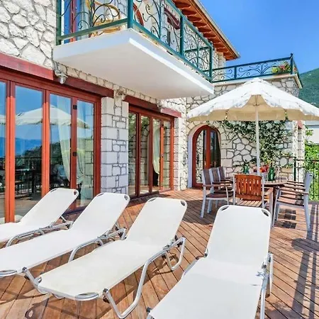 Rachi Sleeps 8 Pool Air Con Wifi * Vathi (Meganisi)